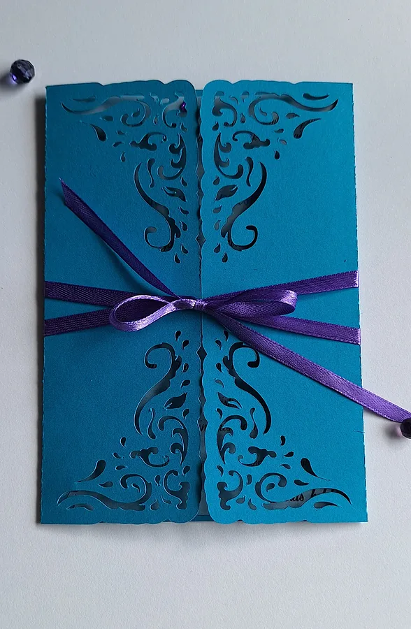 Personalizēts lāzergriezts ielūgums